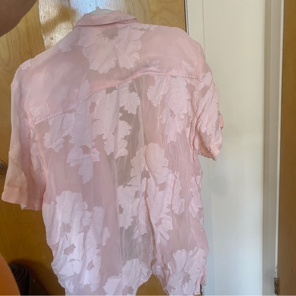 Aritzia Wilfred Button down - Picture 2 of 3